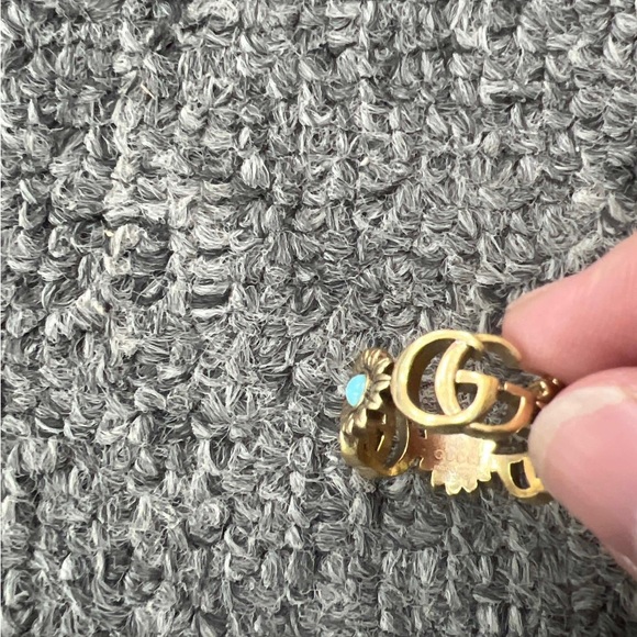 Gucci - Picture 1 of 2